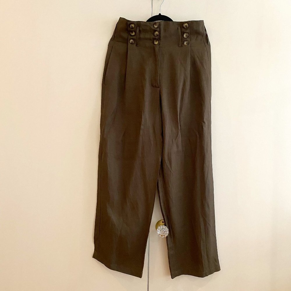 High-waisted olive green linen pants